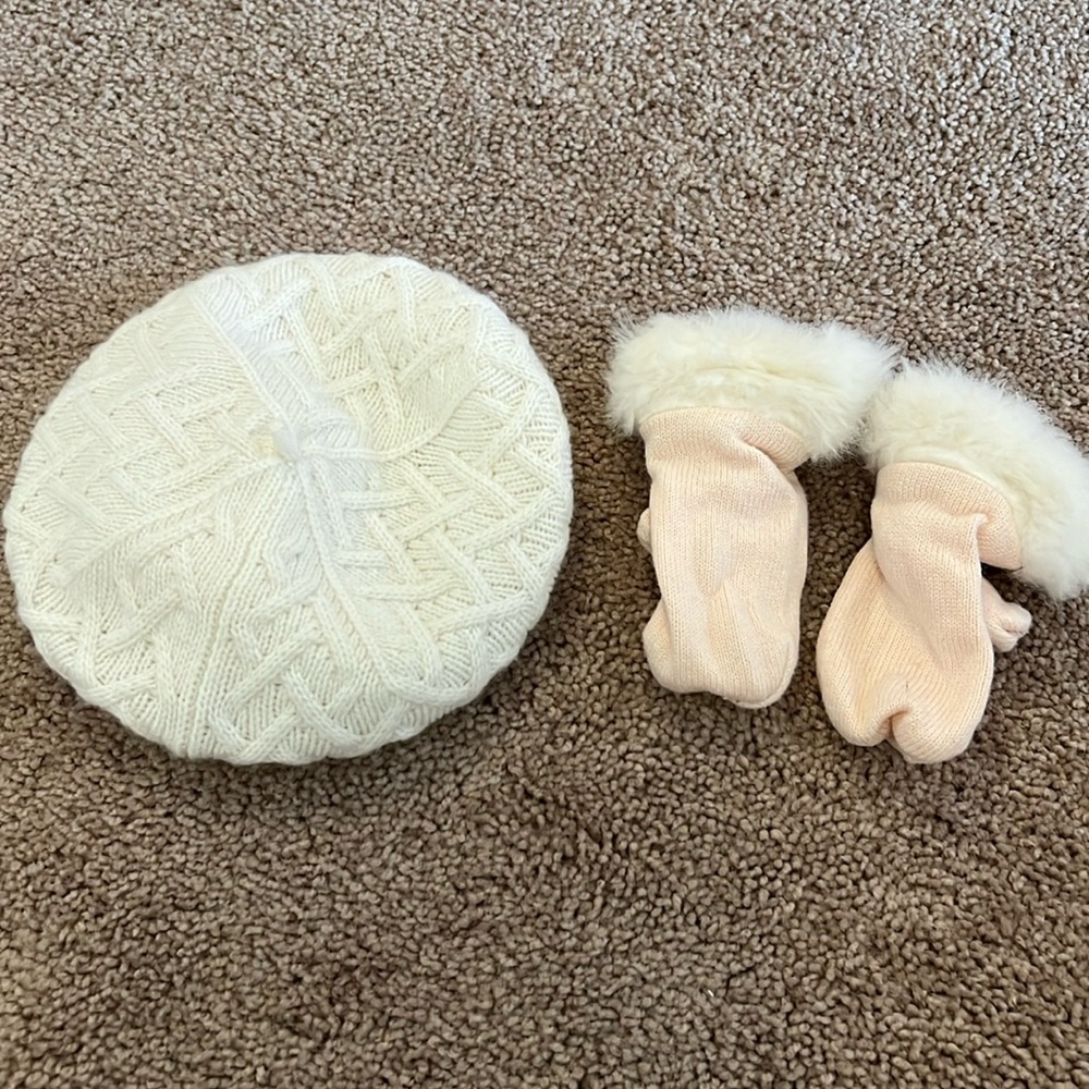 Janie and Jack beret and mittens